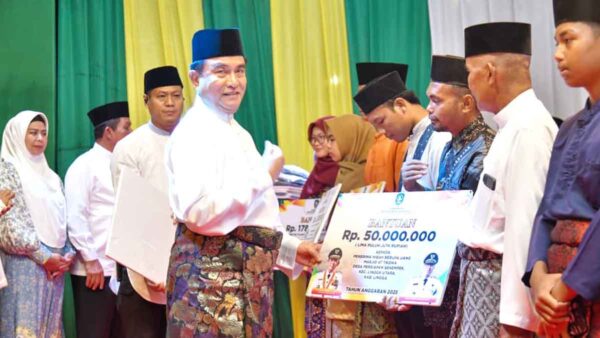 Pemprov Kepri Salurkan Bantuan Sosial Miliaran Rupiah untuk Warga Lingga, Mulai dari Bantuan Rumah Ibadah hingga Subsidi UMKM