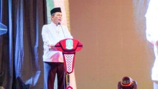Pemprov Kepri Serahkan Paket Sembako kepada 3.700 Warga Lingga
