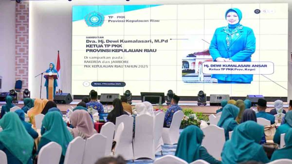 PKK Kepri Luncurkan Kampung CERIA dan Buku Panduan Dasawisma