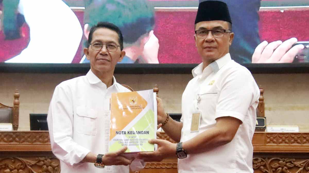 DPRD Kota Batam menggelar rapat paripurna dengan agenda penyampaian Nota Keuangan Ranperda tentang Perubahan APBD 2025
