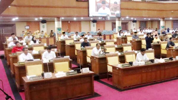Perubahan APBD 2025 Dipaparkan, DPRD Batam Soroti Kinerja Pendapatan dan Belanja Daerah
