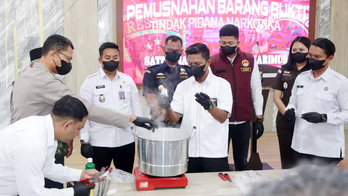 Polres Karimun Musnahkan 1,3 Kilogram Sabu, Dua Kasus Narkotika Terungkap Sepanjang November 2025