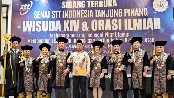 Wagub Kepri Hadiri Wisuda STTI Tanjungpinang, Tekankan Peran SDM Unggul di Era Society 5.0