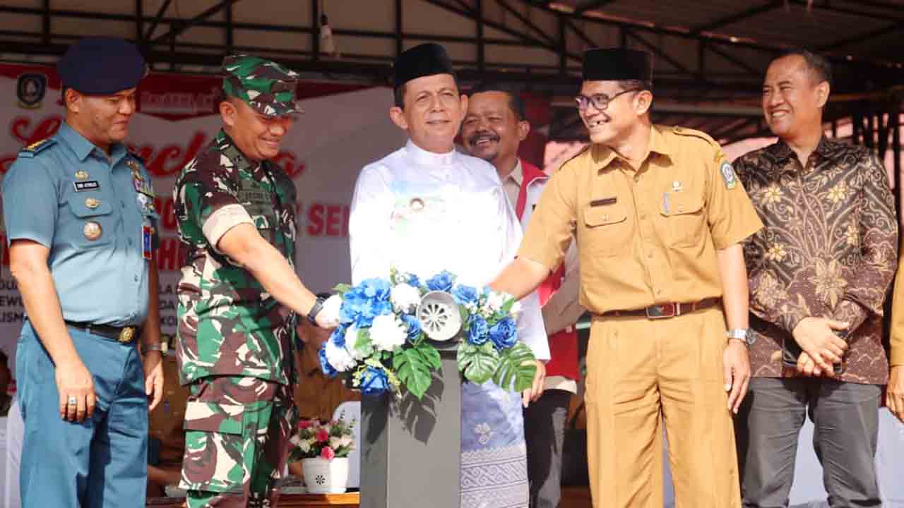 Gubernur Ansar Ahmad Launching KEMAS 2026, Tanamkan Cinta Tanah Air Sejak Bangku Sekolah