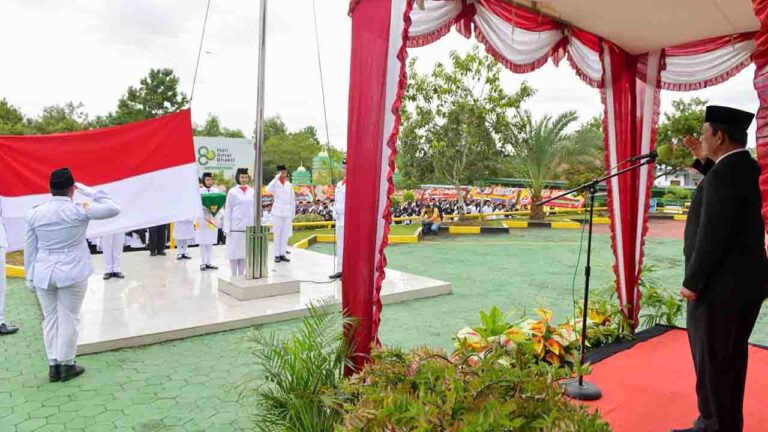 Gubernur Ansar Pimpin Upacara Hari Amal Bakti (HAB) Kemenag ke-80 di Kepri