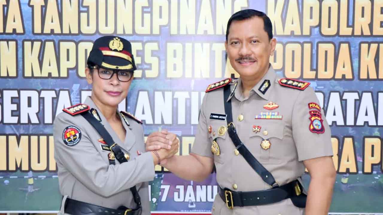 Selamat! Kombes Pol Nona Pricillia Ohei Resmi Jabat Kabid Humas Polda Kepri Gantikan Kombes Pol Zahwani Pandra Arsyad