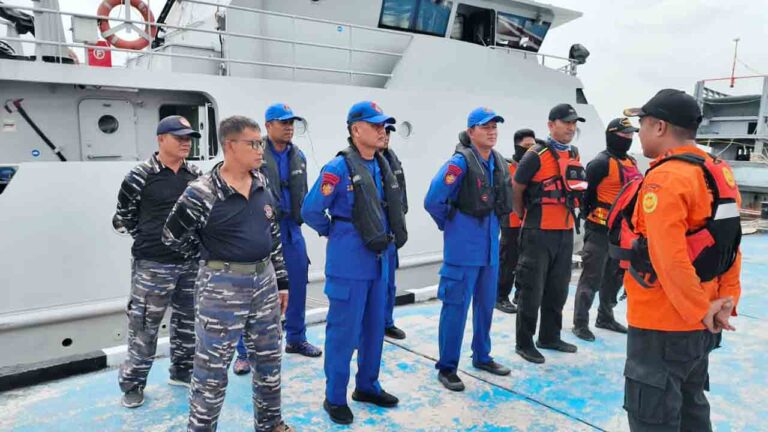Kronologis Kejadian Speed Boat Terbalik di Perairan Tanjung Rambut Karimun, Satu Korban Masih Dalam Pencarian
