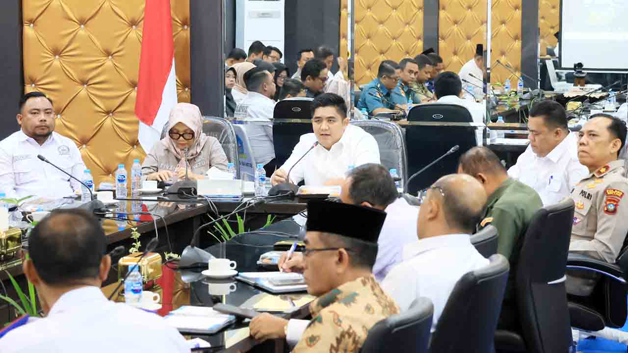 Bupati Roby Minta APH Tindak Tegas Oknum Penimbun Bahan Pokok