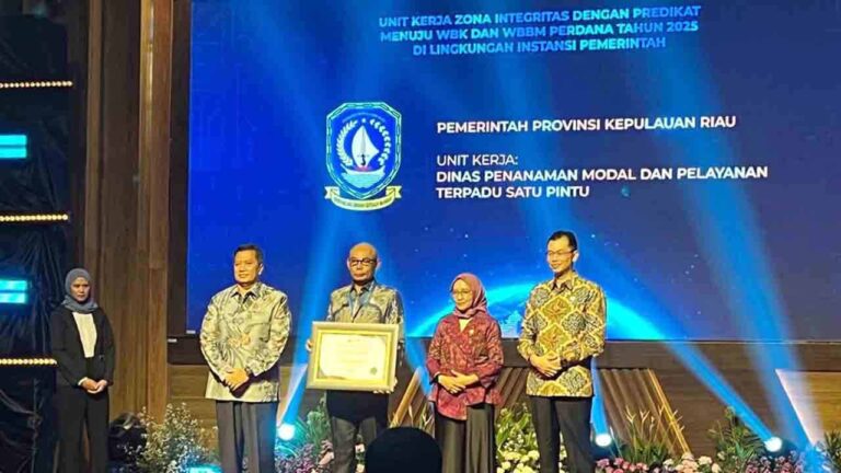 Cetak Sejarah, DPMPTSP Kepri Raih WBK Pertama di Lingkungan Pemprov