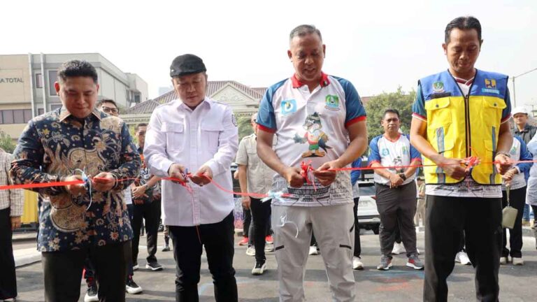 Gratis di Awal Operasi, Wali Kota Bekasi Resmikan Trans Beken