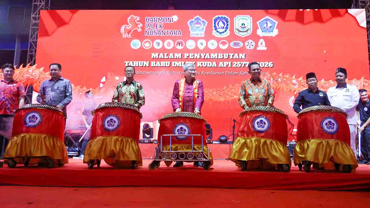 Gubernur Ansar Hadiri Malam Penyambutan Tahun Baru Imlek 2577 Kongzili/Tahun Kuda Api 2026