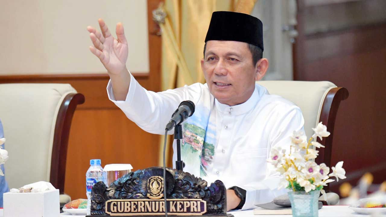 Gubernur Ansar Tetapkan Insentif Pajak Kendaraan 2026, Simak Rinciannya!