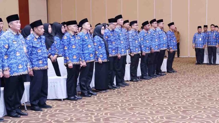Ikut Dimutasi, Ini Jabatan Baru Martin Luther Maromon di Pemprov Kepri
