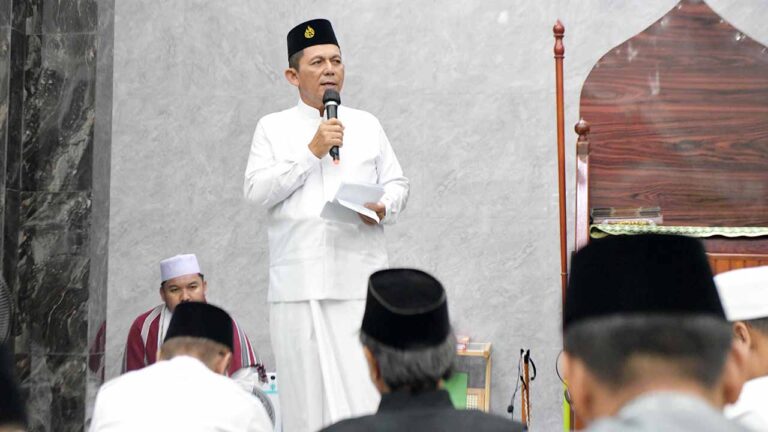 Ini Pesan Penting Ansar Ahmad Saat Safari Ramadhan di Lingga