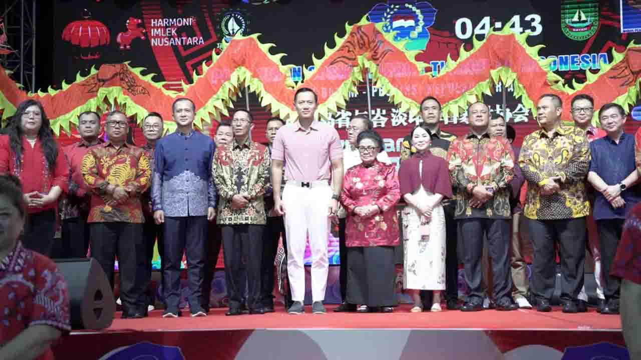 Menko AHY dan Wagub Kepri Rayakan Imlek Bersama Warga Batam