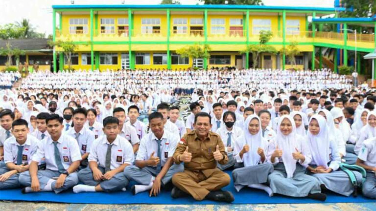 Program Seragam Gratis, Ansar-Nyanyang Bantu Puluhan Ribu Pelajar Kepri