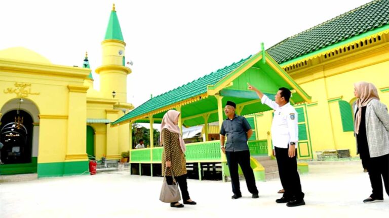 Simbol Kejayaan Kerajaan Riau-Lingga di Pulau Penyengat
