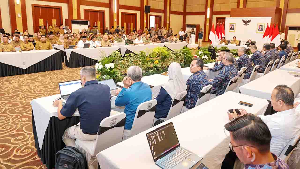 Menteri Dalam Negeri (Mendagri) RI, Tito Karnavian, memimpin Rapat Koordinasi (Rakor) Pengendalian Inflasi Daerah