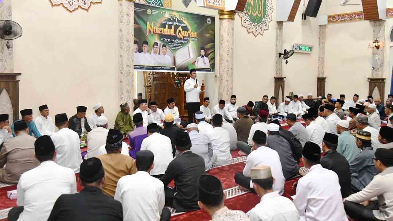 Ansar Ahmad Ajak Umat Jadikan Al-Qur’an Solusi Kehidupan di Tabligh Akbar Nuzulul Qur’an Karimun