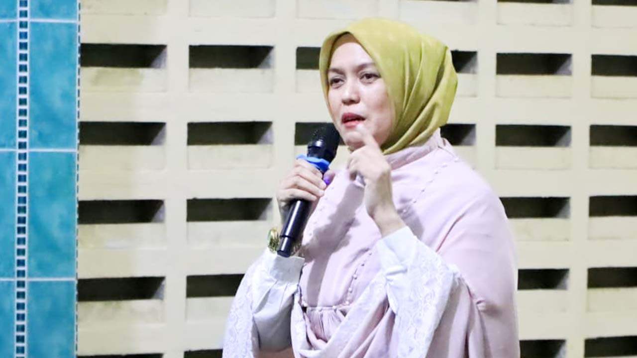 Debby Maryanti Pastikan Program Kesehatan dan Seragam Gratis Pemkab Bintan Tepat Sasaran