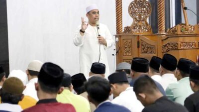 Isi Tausyiah Ustadz Dedi yang Menyentuh Jamaah Bintan