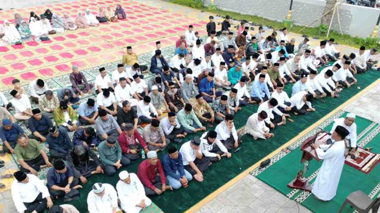 Kenapa Shalat Istisqa Digelar di Lapangan Terbuka? Ini Penjelasannya!