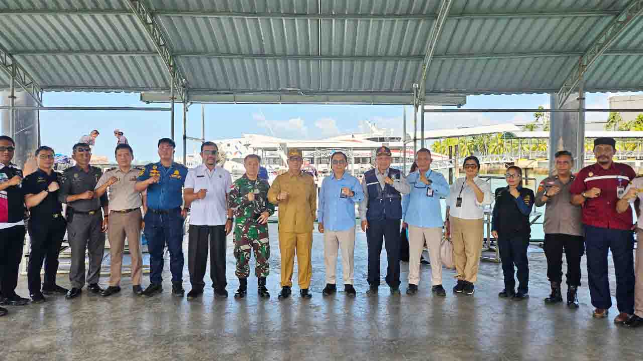 Wagub Kepri Pantau Pelabuhan dan Bandara Batam Jelang Arus Mudik