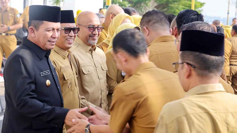 Apel Perdana Pasca Idul Fitri 1447 Hijriah, Gubernur Ansar Tekankan Kinerja ASN hingga Penghematan Energi