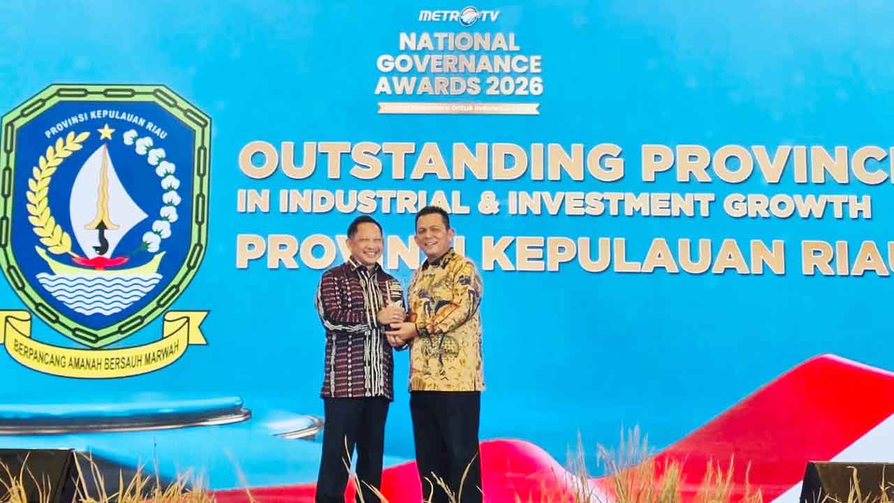 Gubernur Ansar Bawa Kepri Raih Dua Penghargaan Nasional, Bukti Penguatan SDM dan Ekonomi Daerah Kepulauan