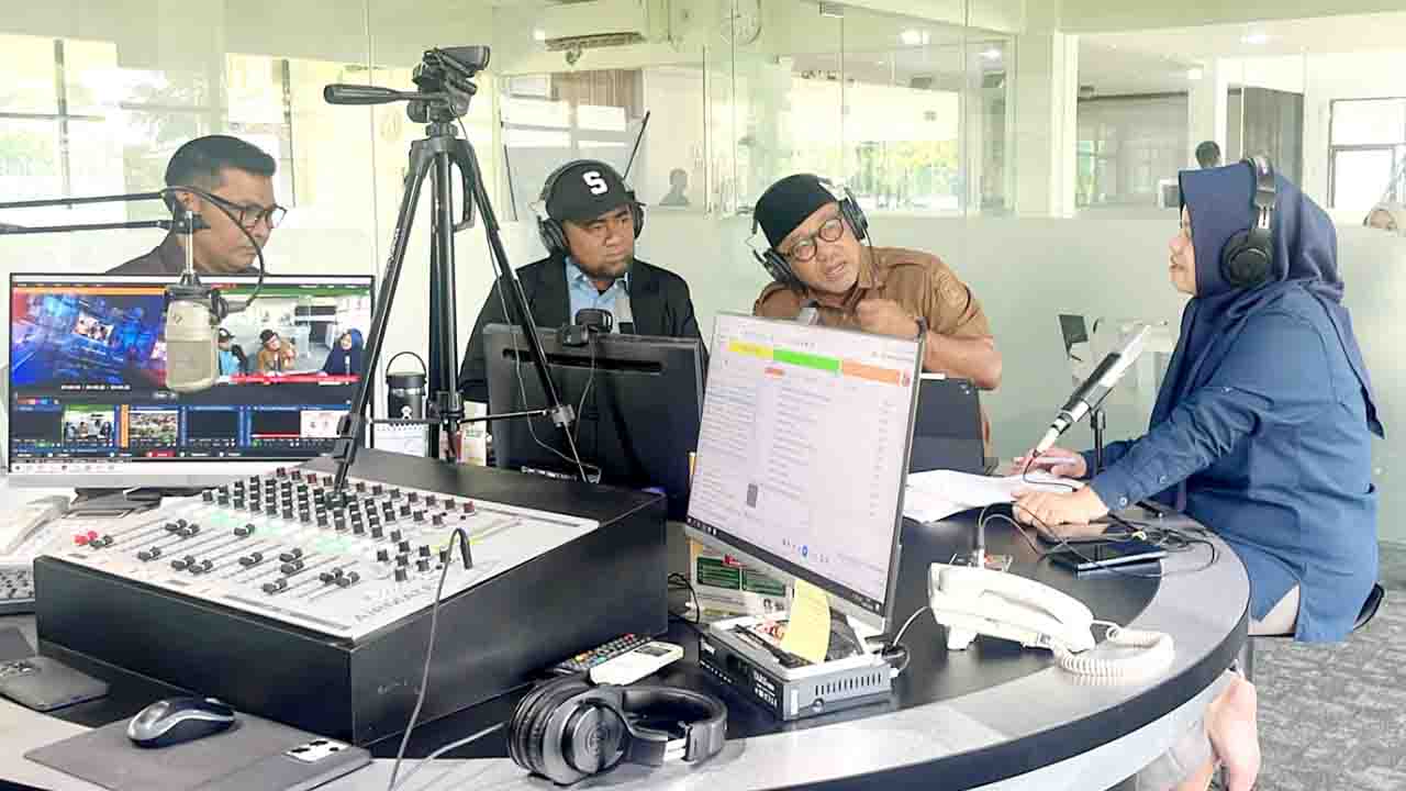 Wali Kota Tanjungpinang Lis Darmansyah saat Dialog Tanjungpinang Pagi di RRI Tanjungpinang