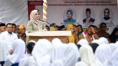 Dewi Ansar Ingatkan Pelajar di Bintan: Stop Bullying dan Bijak Bermedia Sosial