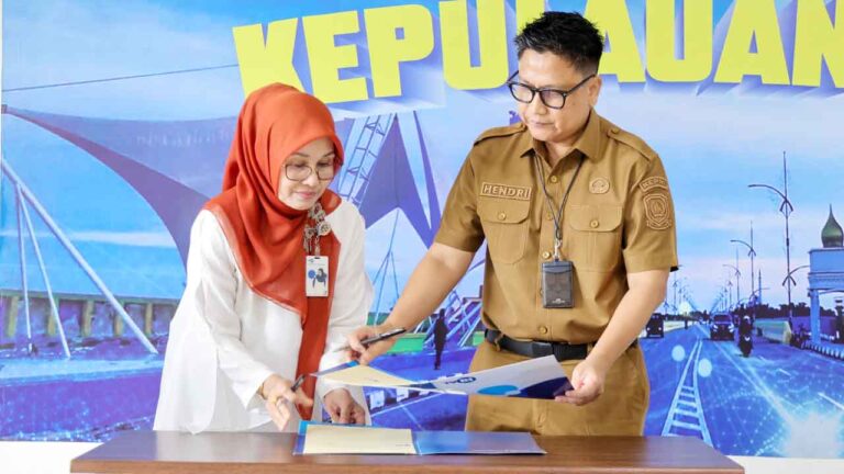 Diskominfo Kepri dan TVRI Perkuat Sinergi Lawan Hoaks Lewat MoU
