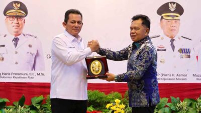 Gubernur Ansar dan Bupati Meranti Teken Kerja Sama Strategis Lintas Wilayah