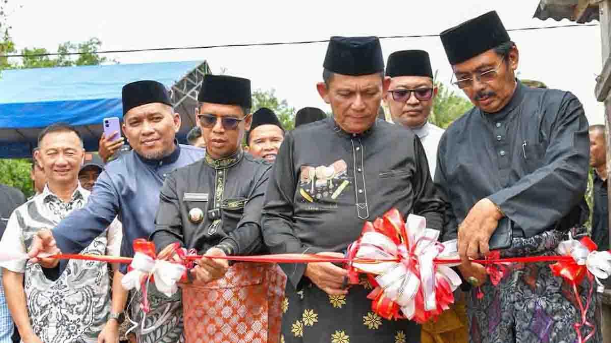 Gubernur Ansar Resmikan Tambatan Perahu Nelayan di Karimun, Bisa Layani 100 Kapal Kecil
