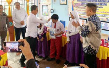 5.506 Siswa Karimun Terima Bantuan PIP Tahap I 2026, Bupati Minta Dana Dipakai untuk Pendidikan
