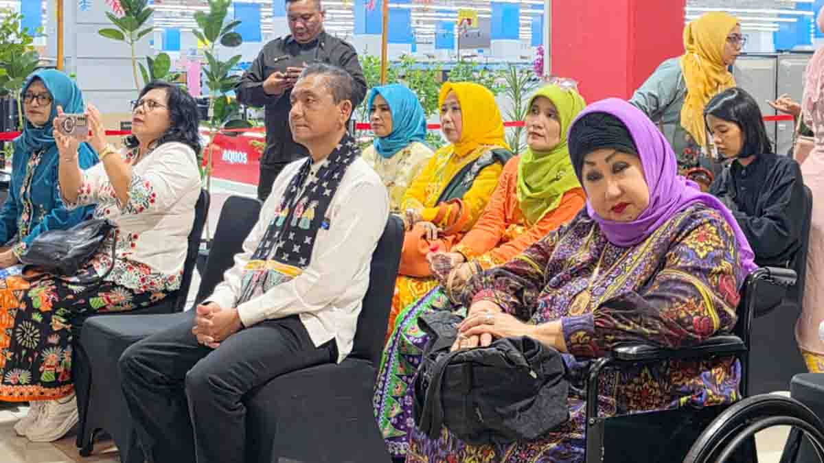 Dewi Motik Sebut Nyahi On The Bus Bisa Angkat Nama Jakarta di Kancah Internasional
