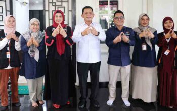 Gubernur Ansar Ahmad Jadi Responden Perdana Sensus Ekonomi 2026, Tanda Pendataan Resmi Dimulai di Kepri