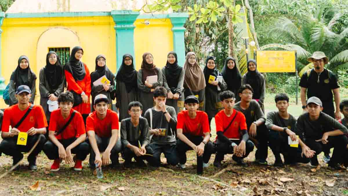 Pelajar Singapura Antusias Pelajari Tradisi Perkawinan Melayu di Pulau Penyengat
