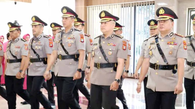 AKBP Gathut Bowo Supriono resmi menjabat Dirlantas Polda Kepri dalam upacara sertijab.