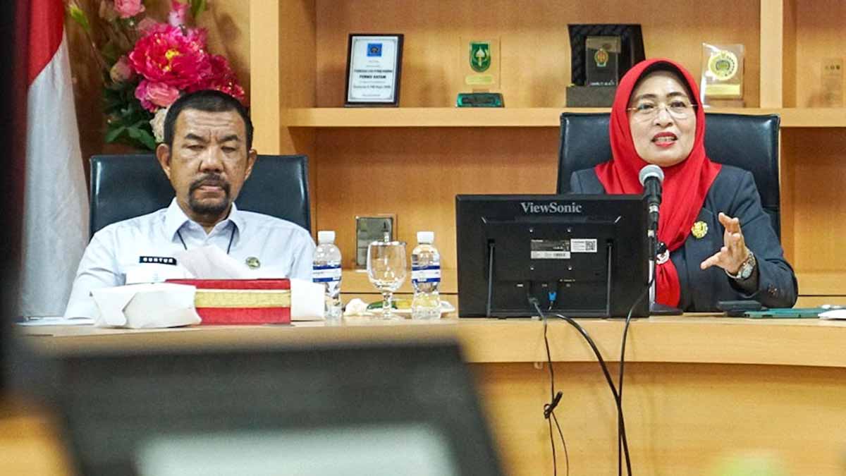 Sekda Kepri Misni memimpin rapat persiapan nobar Final Piala Dunia FIFA 2026.