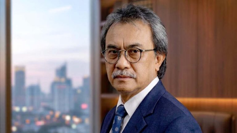 Advokat Ampuan Situmeang menyampaikan pandangan mengenai skema cicilan pesangon dari perspektif hukum ketenagakerjaan.