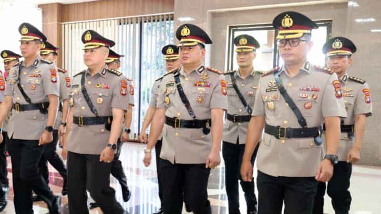Kombes Pol Andy Pramudya Wardana mendapat penugasan baru sebagai Karo SDM Polda Nusa Tenggara Timur.