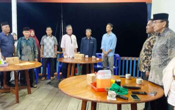 Masyarakat Jemaja menyampaikan aspirasi terkait jalan, listrik, dan layanan kesehatan kepada Anggota DPD RI Ismeth Abdullah.