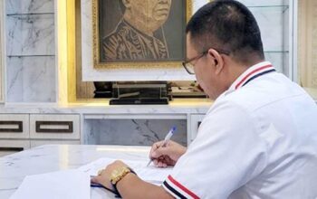 Ketua Umum HIPKI Ady Indra Pawennari menjelaskan perbedaan mekanisme penetapan HPM pasir kuarsa antara Kepulauan Riau dan Kalimantan Tengah.
