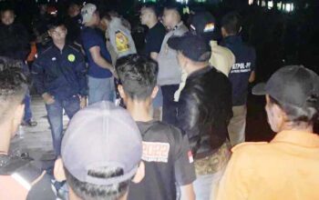 Tim gabungan mencari potongan tubuh di Perairan Genting Pulur, Jemaja Timur.