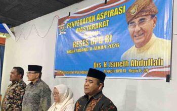 Anggota DPD RI Ismeth Abdullah menegaskan reses bukan sekadar agenda seremonial saat berdialog dengan masyarakat Jemaja.