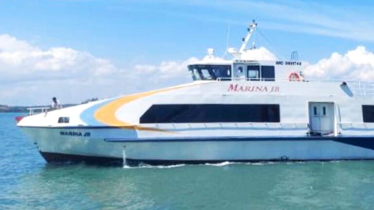 Kapal Marina Ferry melayani rute Johor Bahru–Tanjungpinang dengan jadwal pelayaran yang diperbarui.