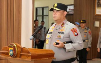 Kapolda Kepri Irjen Pol Asep Safrudin melantik Kombes Pol Dr. Yimmy Kurniawan sebagai Karo SDM Polda Kepri.