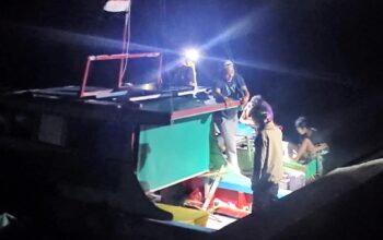 Kapolsek Jemaja IPTU Sutomo memimpin penanganan penemuan potongan tubuh manusia di Anambas.