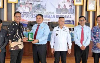 Kejari Anambas menandatangani MoU dengan KPU dan Bawaslu Kabupaten Kepulauan Anambas.